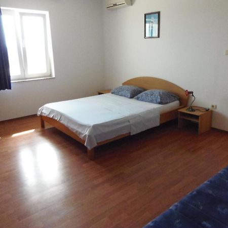 Apartments Zoran Povljana Extérieur photo