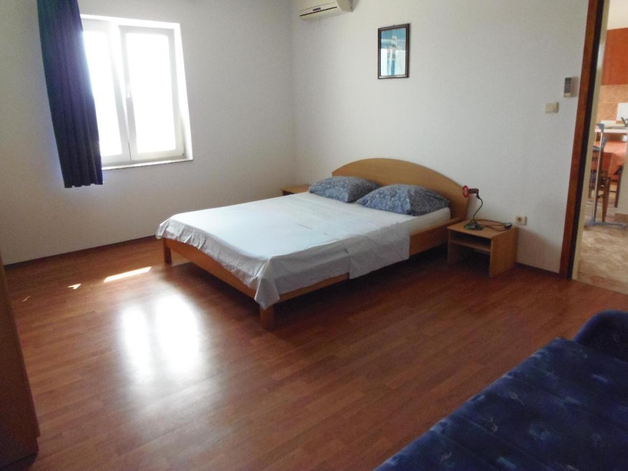 Apartments Zoran Povljana Extérieur photo